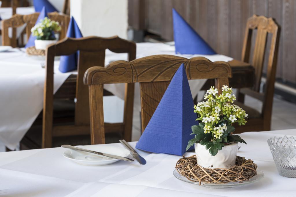 Hotel Restaurant Haesfeld Überherrn Exterior foto